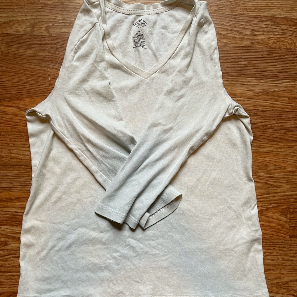 ST JOHN'S BAY WHITE LONG SLEEVE
